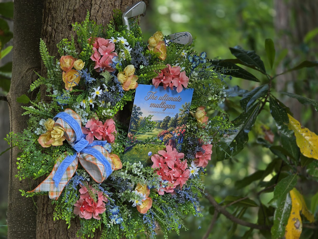 Artisanal Wreath Gift For Enthusiastic Golf Lover
